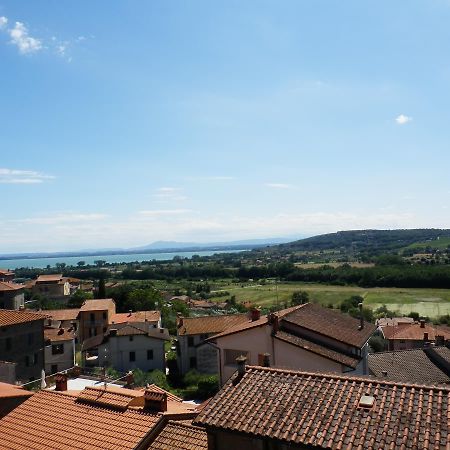 Appartamento Oscar Tuoro sul Trasimeno Exteriör bild