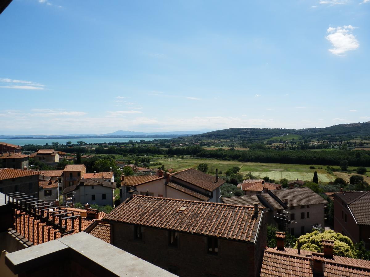 Appartamento Oscar Tuoro sul Trasimeno Exteriör bild