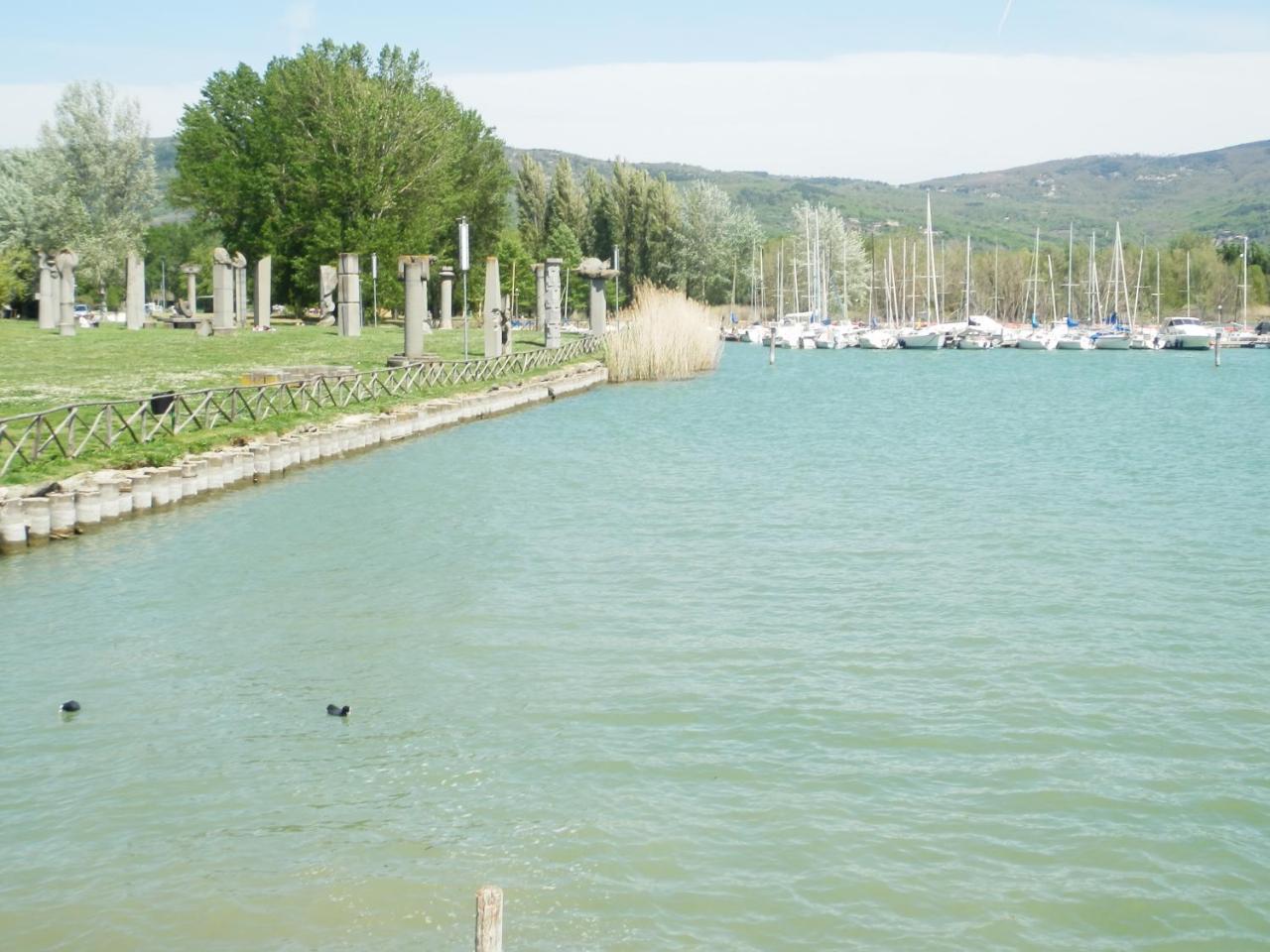 Appartamento Oscar Tuoro sul Trasimeno Exteriör bild